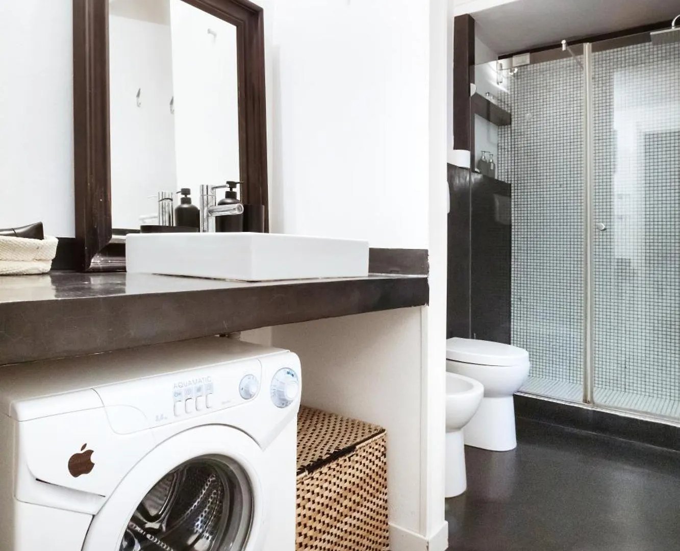 Cosy And Bright Flat In The Heart Of Porta Venezia Apartment Milan Italy