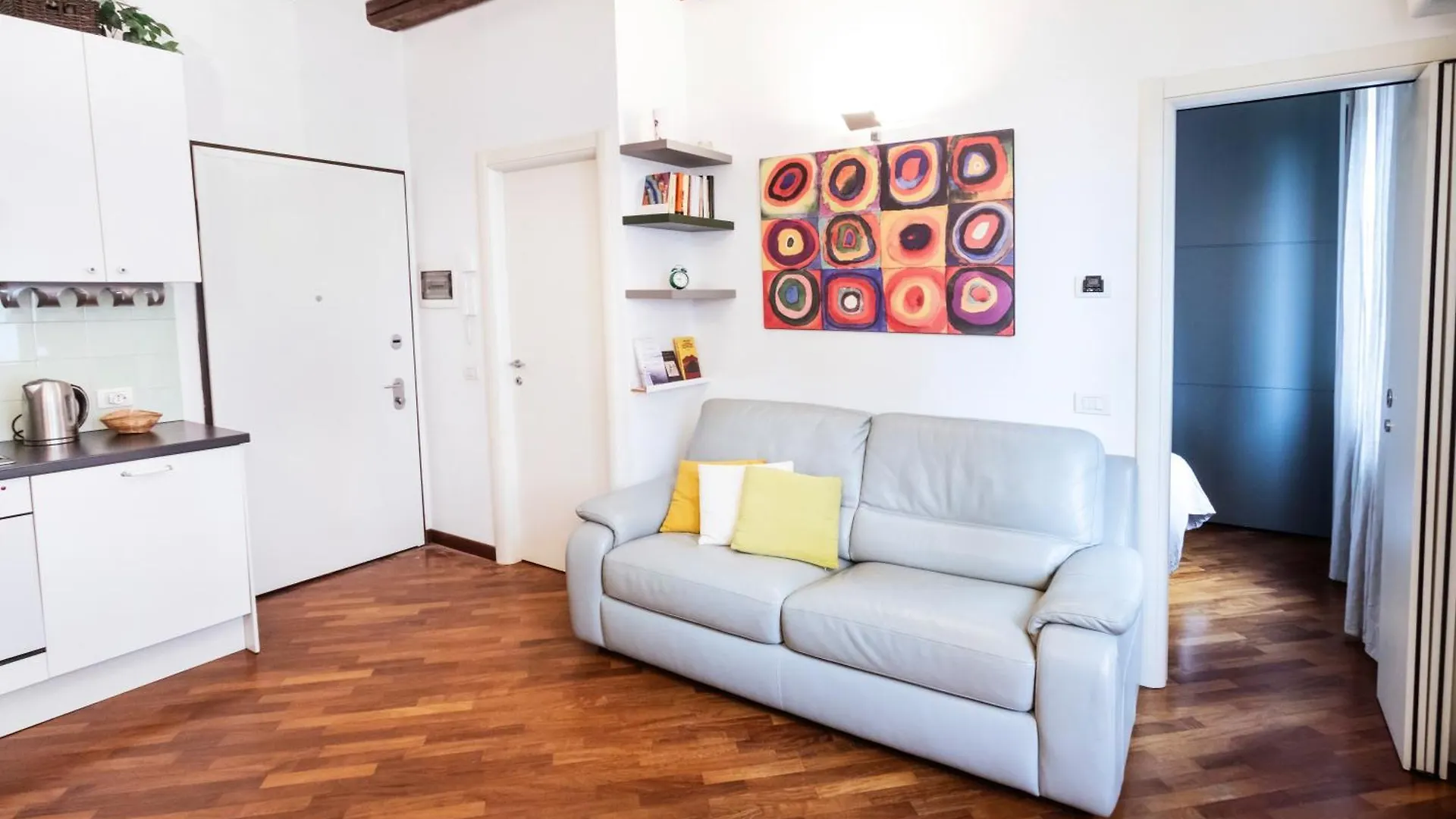 Cosy And Bright Flat In The Heart Of Porta Venezia Apartment Milan 0*,  Italy