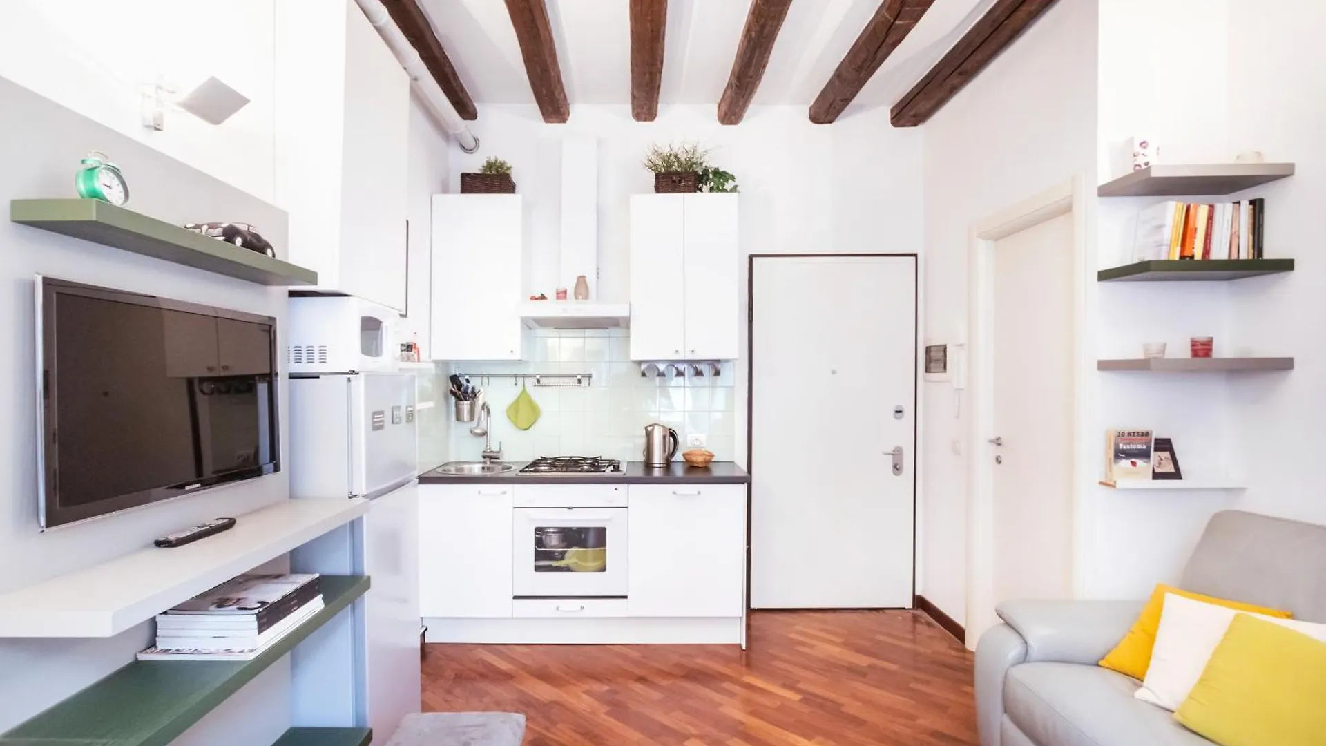 Cosy And Bright Flat In The Heart Of Porta Venezia Apartment Milan Italy